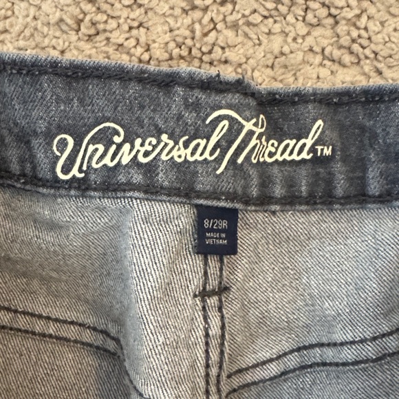 Universal Thread Gray High-Waisted Jeans - Picture 5 of 5
